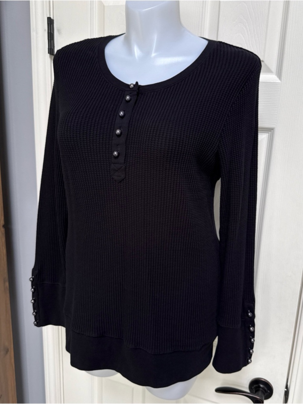 SOFT SURROUNDINGS Womens Black Waffle Knit Thermal Henley Buttons Boho sz L